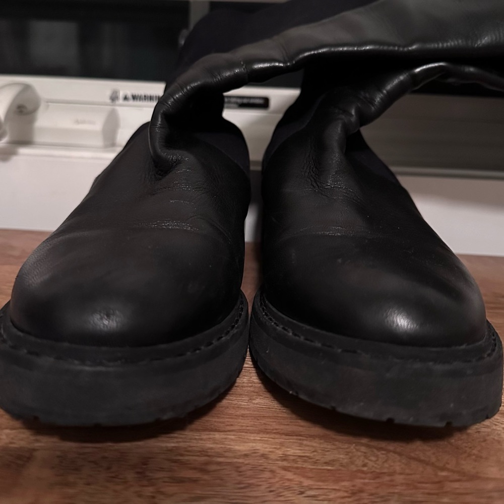 Fendi black leather stretch boots, size 8.5 (eur. 38.5) - Picture 5 of 8